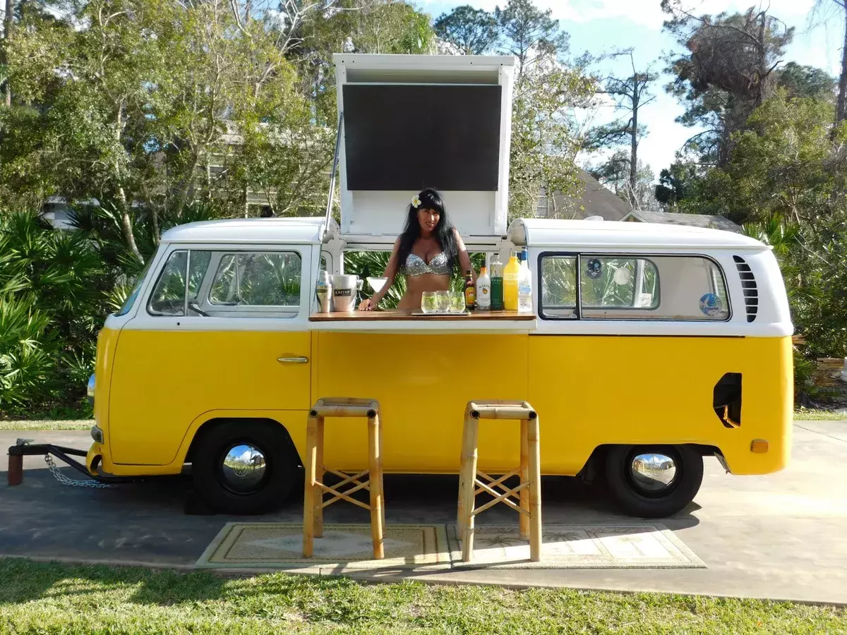1972 VW BUS, TOWABLE, FOOD, BEVERAGE, ADVERTISEMENT, CAMPER, WEDDINGS 1972 Volkswagen Bus/Vanagon