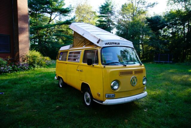 1972 VW Bus Westfalia 1972 Volkswagen Bus/Vanagon Westfalia