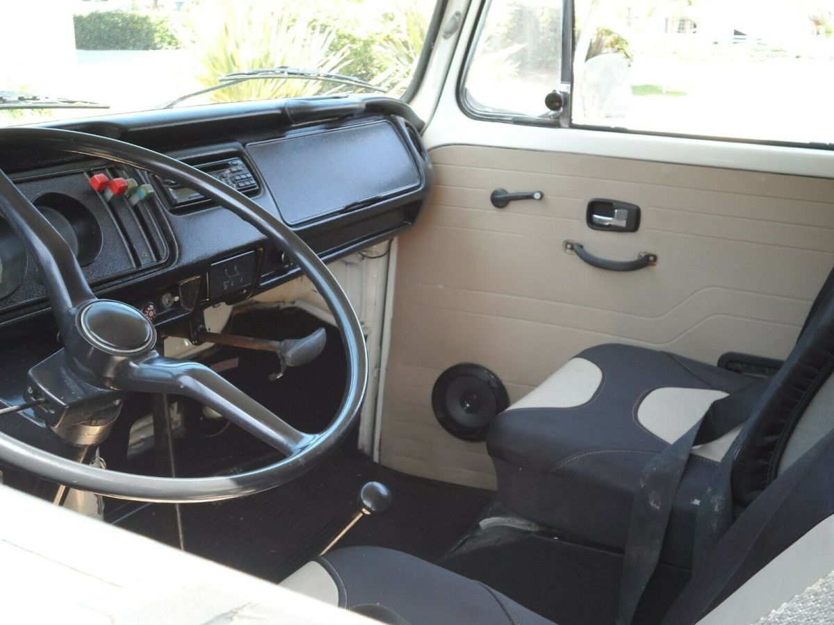 1972 Volkswagen Bus/Vanagon - photo 4