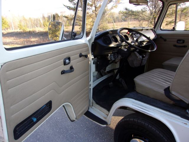 1972 Volkswagen Bus/Vanagon Riviera camper - photo 5