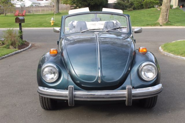 1972 VW Volkswagen Convertible Super Beetle Bug Classic 1972 Volkswagen Beetle - Classic