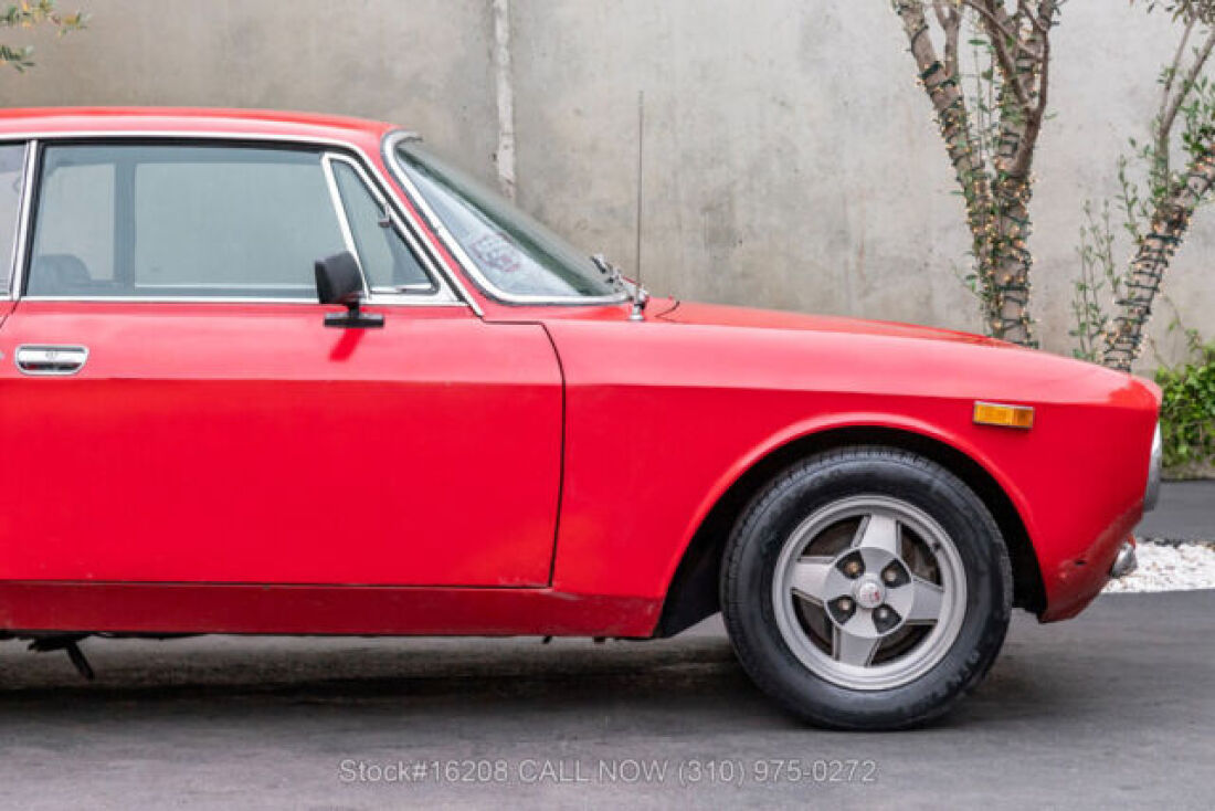 1973 Alfa Romeo GTV 2000 - photo 11