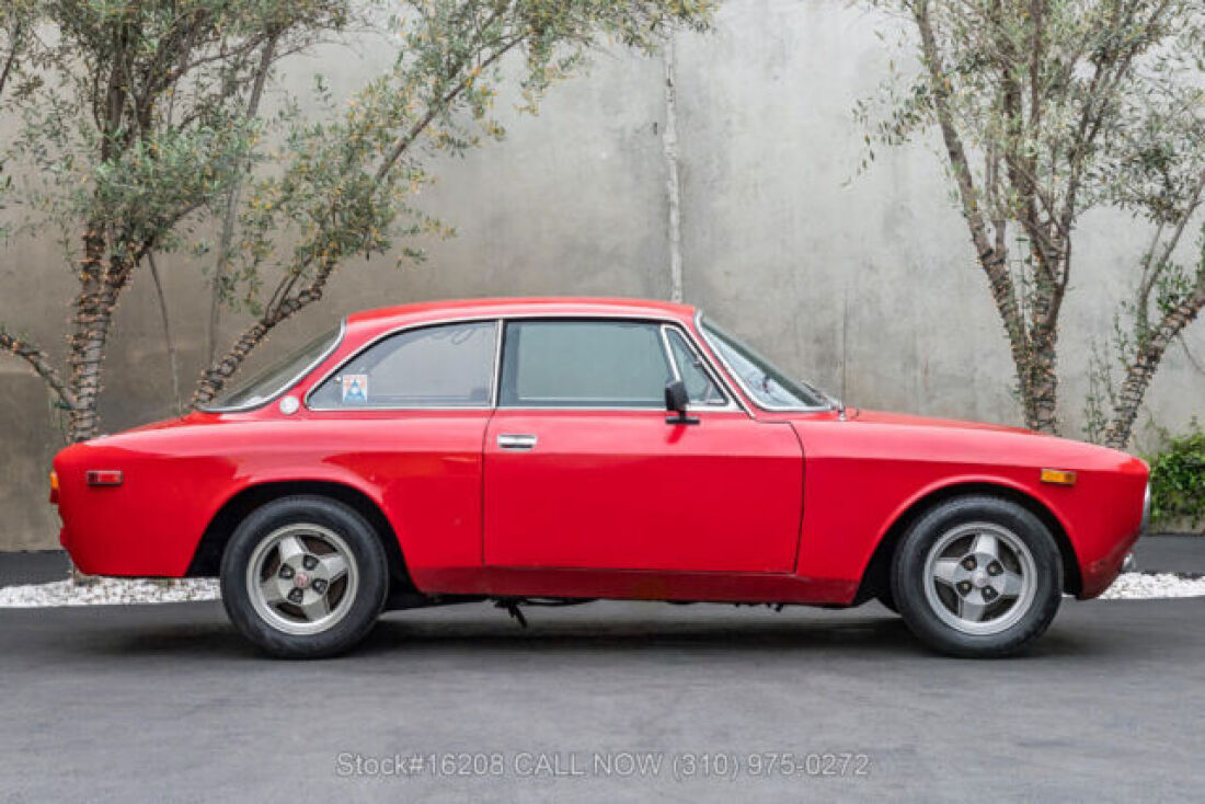1973 Alfa Romeo GTV 2000 - photo 5