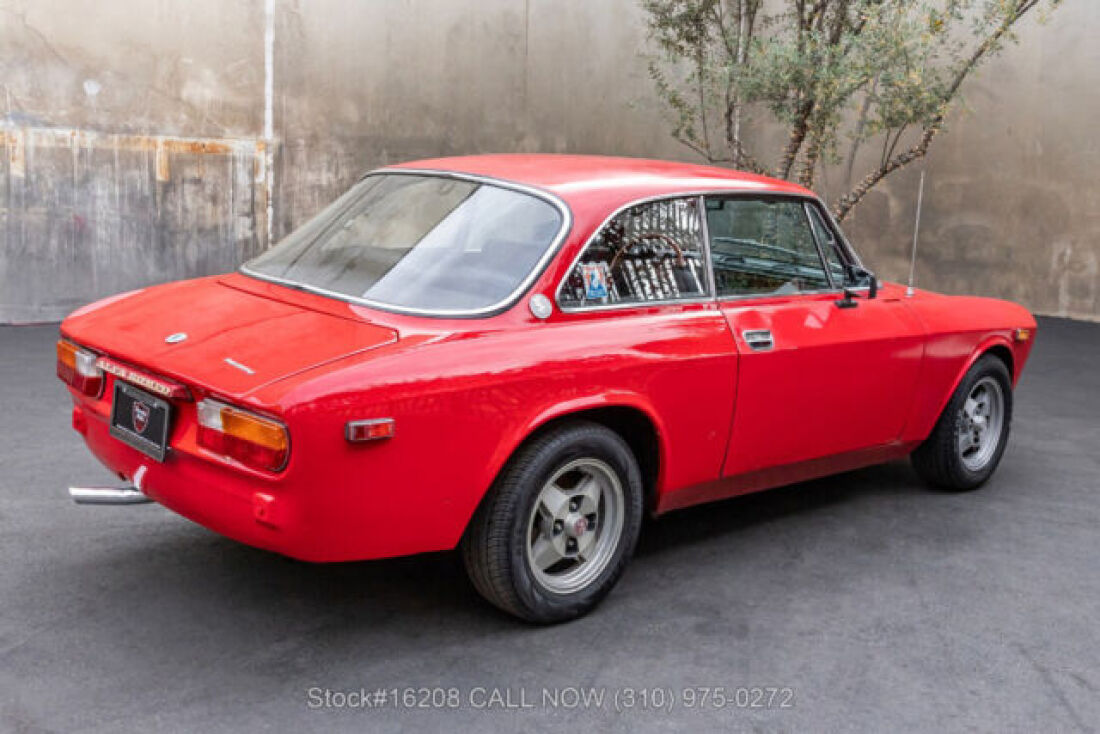 1973 Alfa Romeo GTV 2000 - photo 6