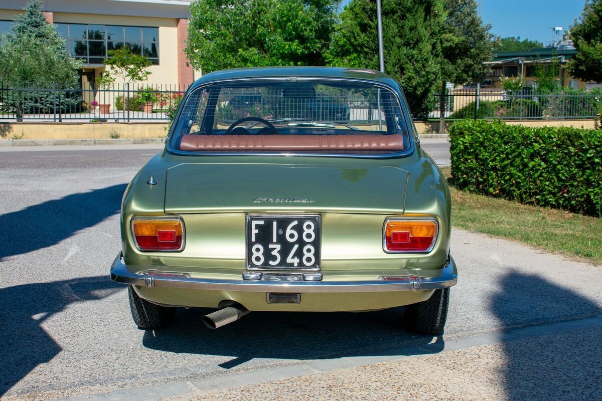 1973 Alfa Romeo GT Junior 1600 RESTORED 1973 ALFA ROMEO GT JUNIOR 1600 - photo 6