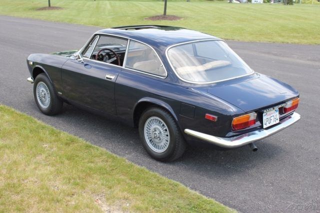1973 Alfa Romeo GTV Coupe - photo 3