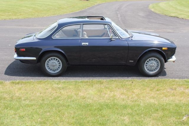 1973 Alfa Romeo GTV Coupe - photo 9