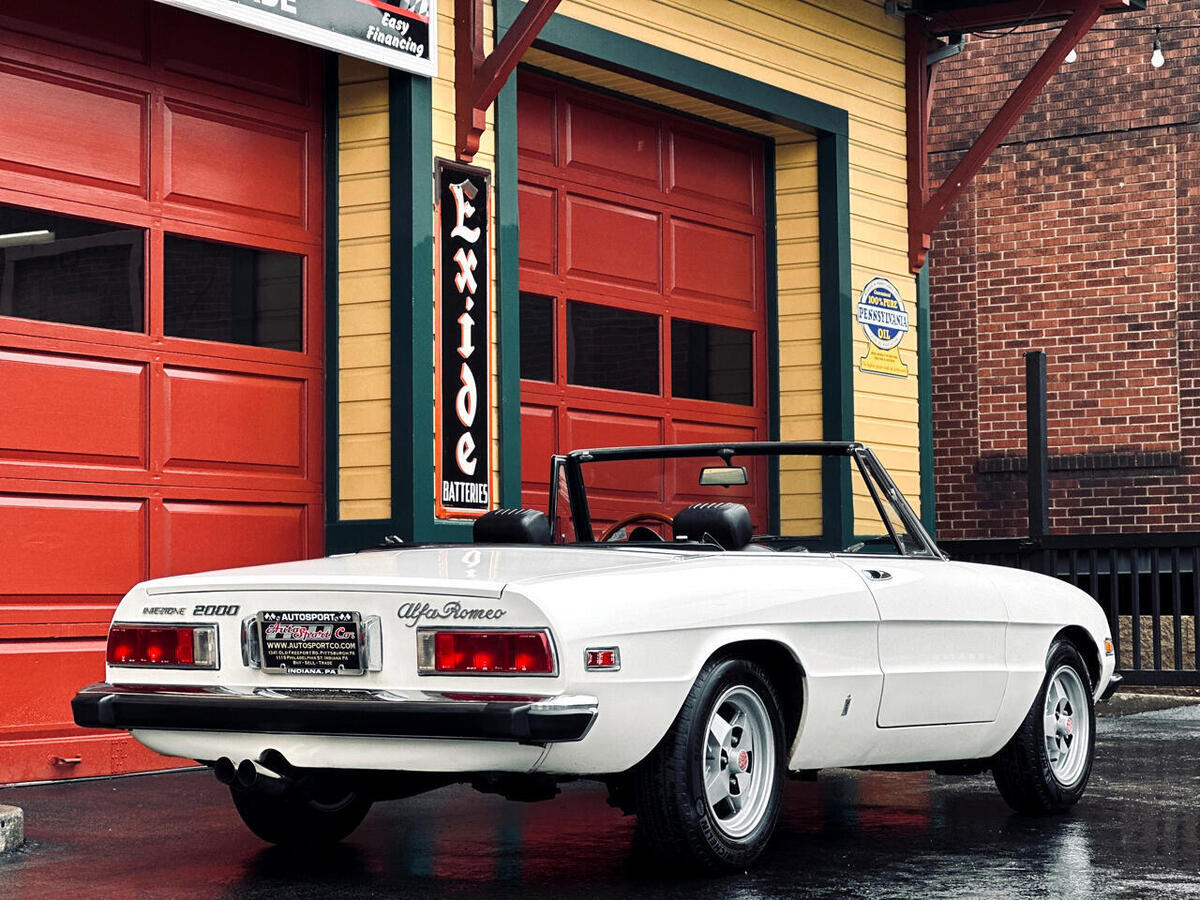 1973 Alfa Romeo Spider 2dr Convertible - photo 3