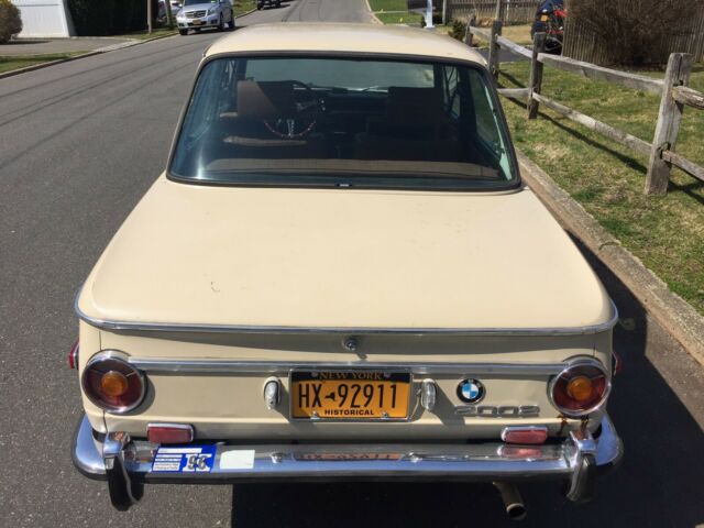 1973 BMW 2002 1973 BMW 2002 Sunroof, 85K miles ORIGINAL PAINT - photo 2