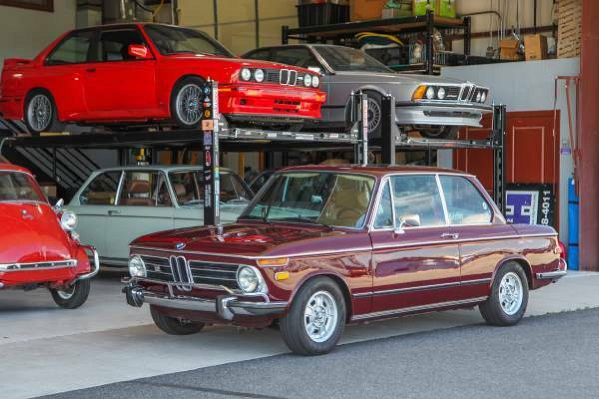 1973 BMW 2002tii Malaga 5-Speed Limited-Slip Diff H&R Bilsteins Air Conditioning 1973 BMW 2002