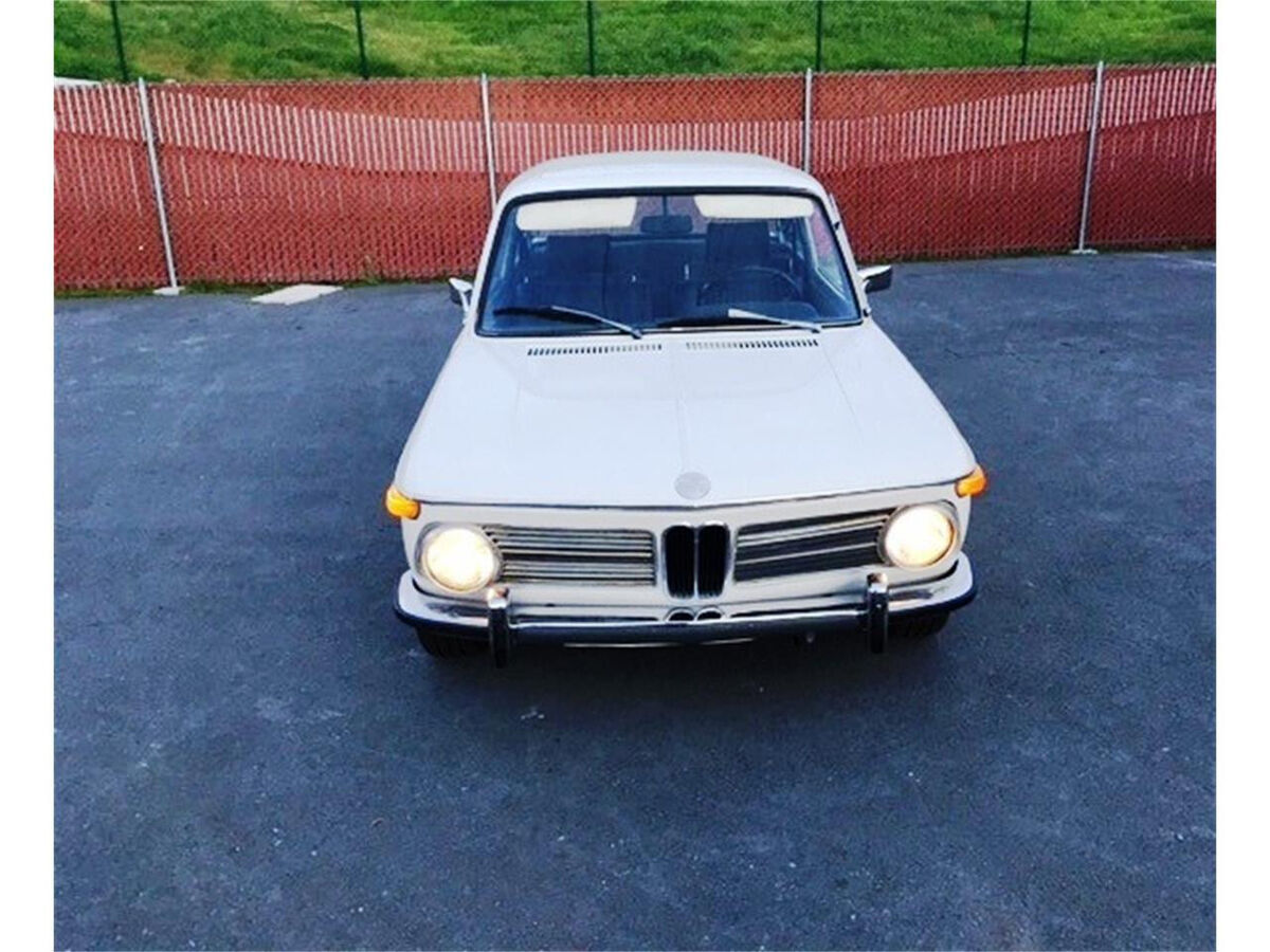 1973 BMW 2002tii stock factory trim - photo 3