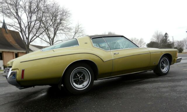 1973 Buick Riviera base - photo 4