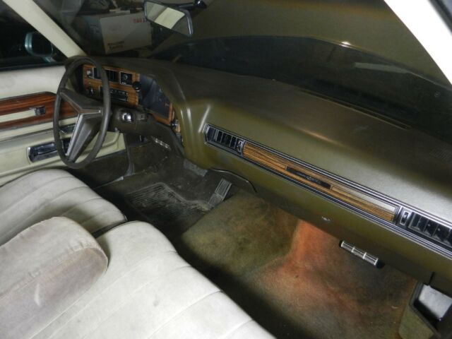 1973 Buick Riviera base-- - photo 10