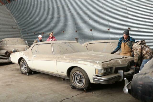 1973 Buick Riviera Red White - photo 6
