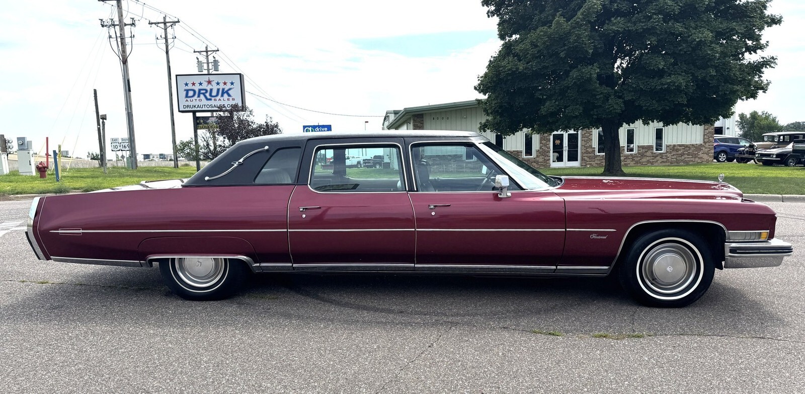 1973 Cadillac Fleetwood Limousine - photo 2