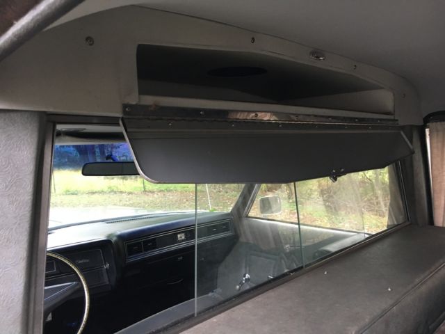 1973 Cadillac Superior Hearse Fleetwood Hearse - photo 12