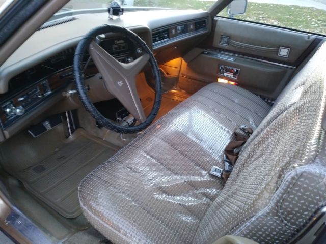 1973 Cadillac DeVille Gold with Tan Vinyl Top - photo 4
