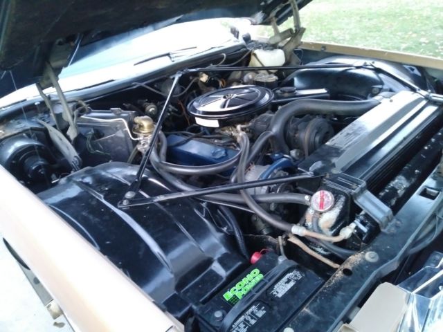 1973 Cadillac DeVille Gold with Tan Vinyl Top - photo 8
