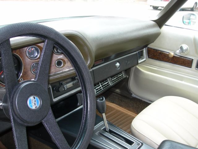 1973 Chevrolet Camaro White with Black Vinyl Top - photo 9