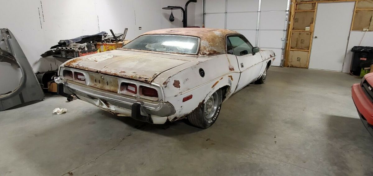 1973 Dodge Challenger - photo 2