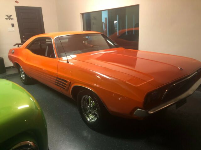1973 Dodge Challenger 440 Mopar Magnum Muscle Car - photo 3
