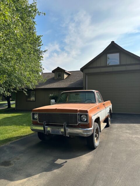 1973 Chevrolet C20/K20 Pickup Orange 4WD Automatic Cheyenne 4WD 1973 Chevrolet C20/K20 Cheyenne 4WD