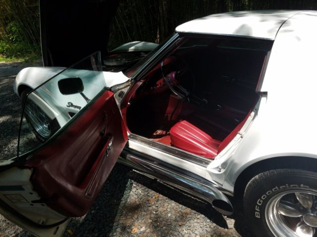 1973 Chevrolet Corvette Coupe - photo 2