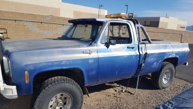 1973 Chevrolet Custom 10 Square body 4x4 1/2 ton Pickup truck long bed 1973 Chevrolet C-10