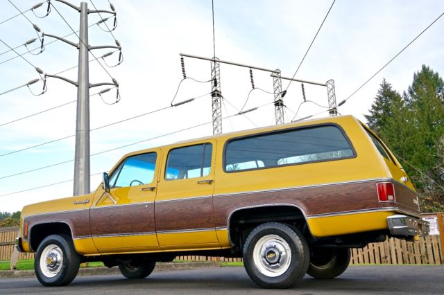 1973 Chevrolet Suburban Cheyenne Super - photo 3