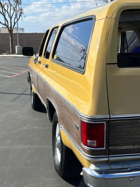 1973 GMC Suburban super custom - photo 6