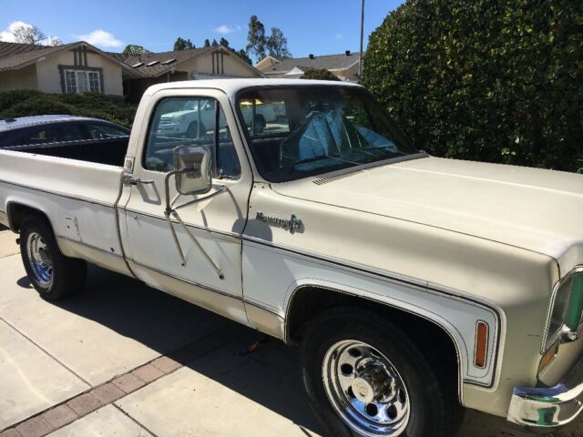 1973 Chevrolet C/K Pickup 2500 Camper Special - photo 2