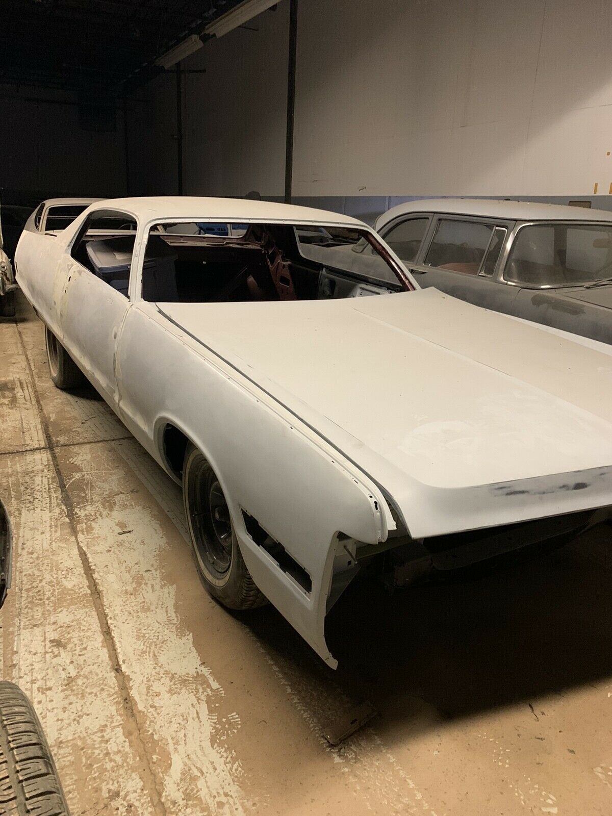 1973 Chrysler Imperial Sedan White RWD Automatic 1973 Chrysler Imperial