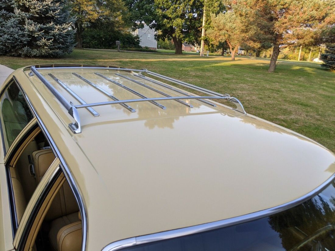 1973 Chrysler Town & Country - photo 3