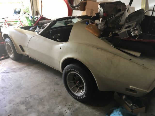 1973 CORVETTE, FRAME OFF RESTORATION, OVER $10 GRAND ALREADY SPENT ON IT! 1973 Chevrolet Corvette t-top/convertible