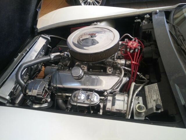 1973 Chevrolet Corvette - photo 10