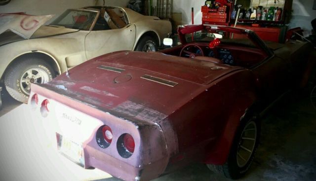 1973 Chevrolet Corvette t-top/convertible - photo 2