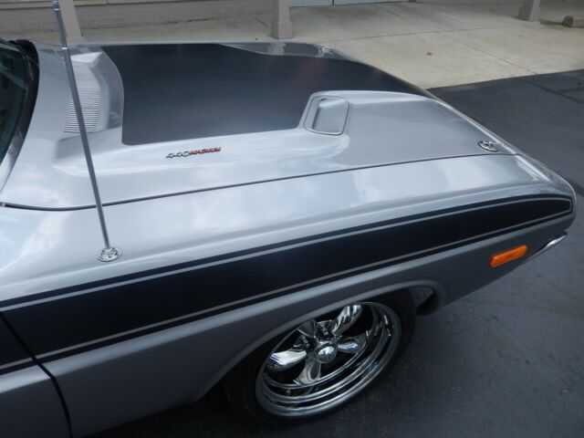 1973 Dodge Challenger - photo 2