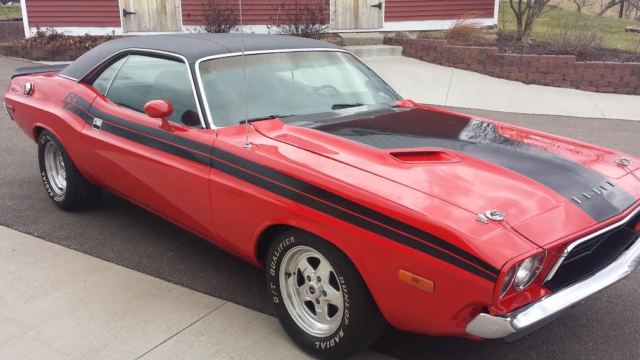 1973 Dodge Challenger 2 door vynyl roof - photo 3