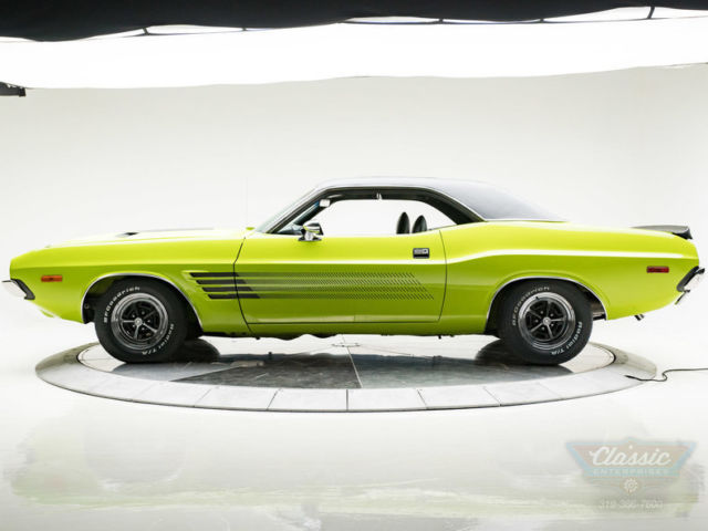 1973 Dodge Challenger RT Trim 440 V8 - photo 6
