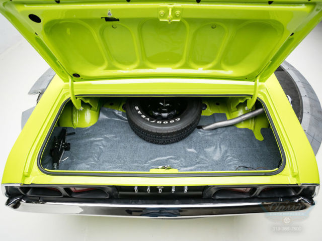 1973 Dodge Challenger RT Trim 440 V8 - photo 8