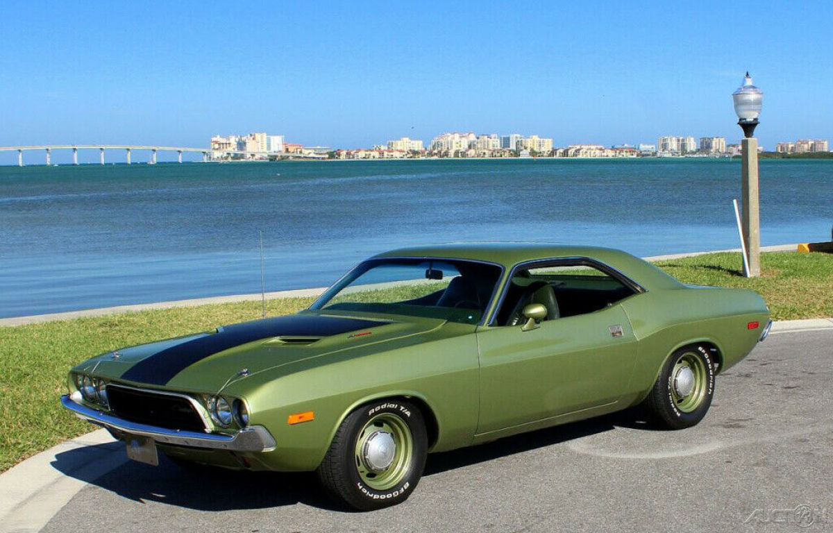 1973 Dodge Challenger A 4 speed manual transmission Classic Pistol Grip - photo 3