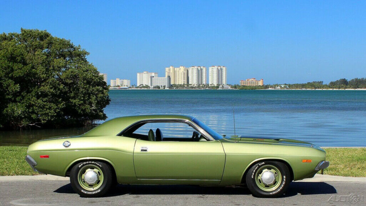 1973 Dodge Challenger A 4 speed manual transmission Classic Pistol Grip - photo 5