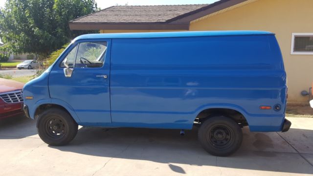 1973 Dodge Tradesman B100 - photo 2