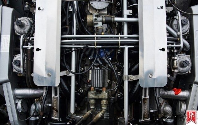 1973 Jaguar E-Type Roadster - photo 11