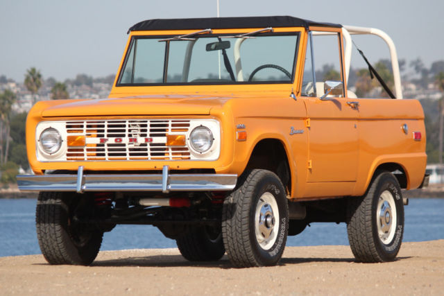 1973 Ford Bronco 302 V8 Uncut Lifted Bronco Fully Restored 1973 Ford Bronco