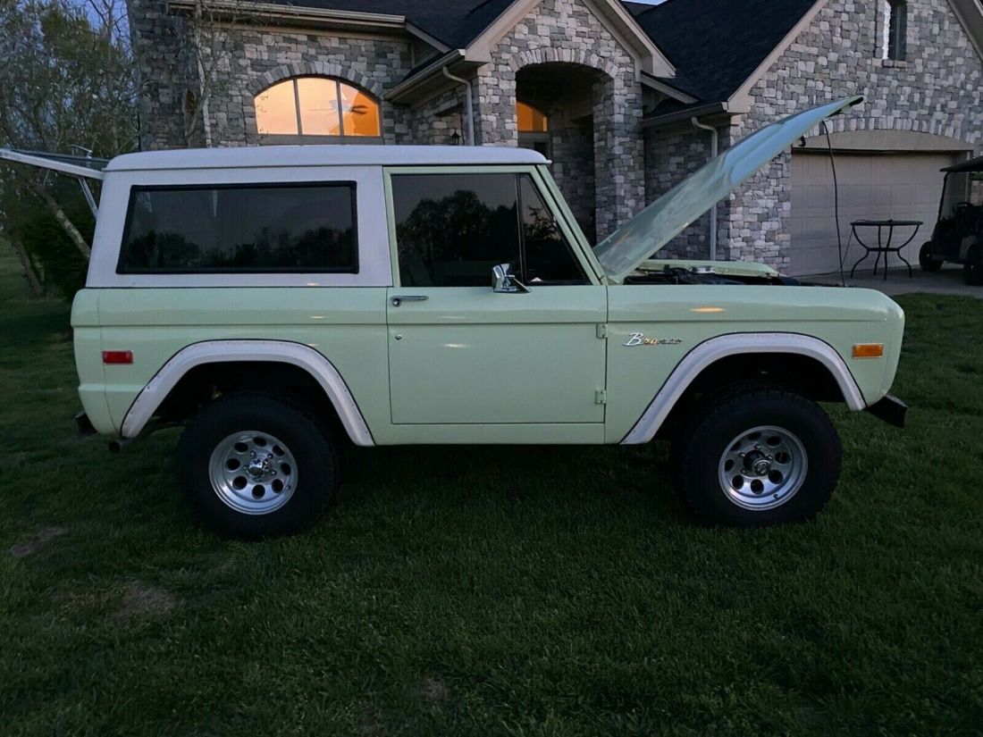 1973 FORD BRONCO 4X4 V8 VERY NICE, OWNER FOR 15 PLUS YEARS 1973 Ford Bronco