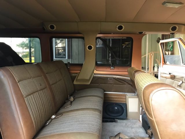 1973 Ford E-Series Van - photo 11