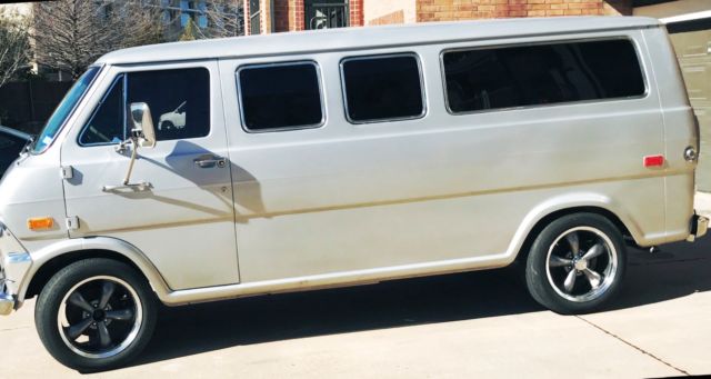 1973 Ford E-Series Van - photo 3
