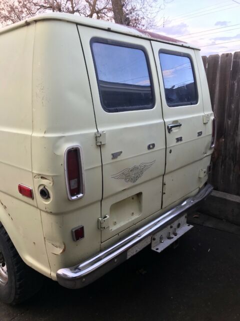 1973 Ford E-Series Van - photo 3