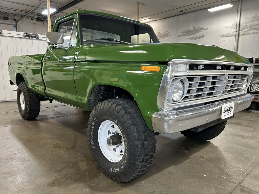 1973 FORD F-250 Highboy 4x4 - photo 3